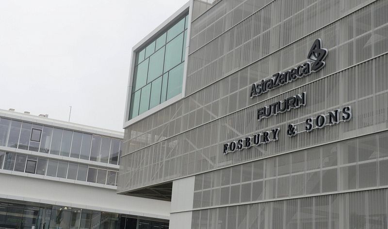 Bruselas crea un mecanismo  "de emergencia" para bloquear la exportación de vacunas ante la falta de abastecimiento