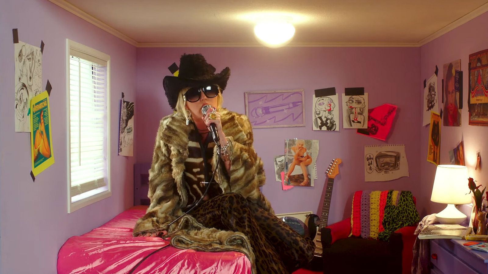 Fotograma del Tiny Desk (Home) Concert de Miley Cyrus