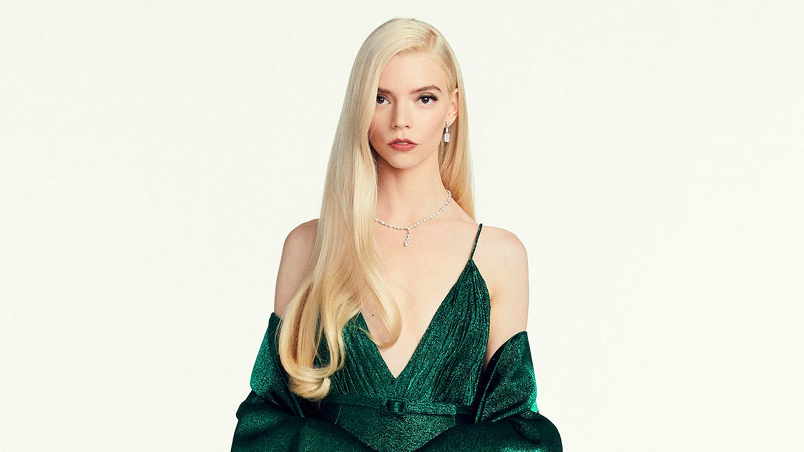 Anya Taylor-Joy, de Dior y con joyas de Tiffany, triunfa en los Globos de Oro