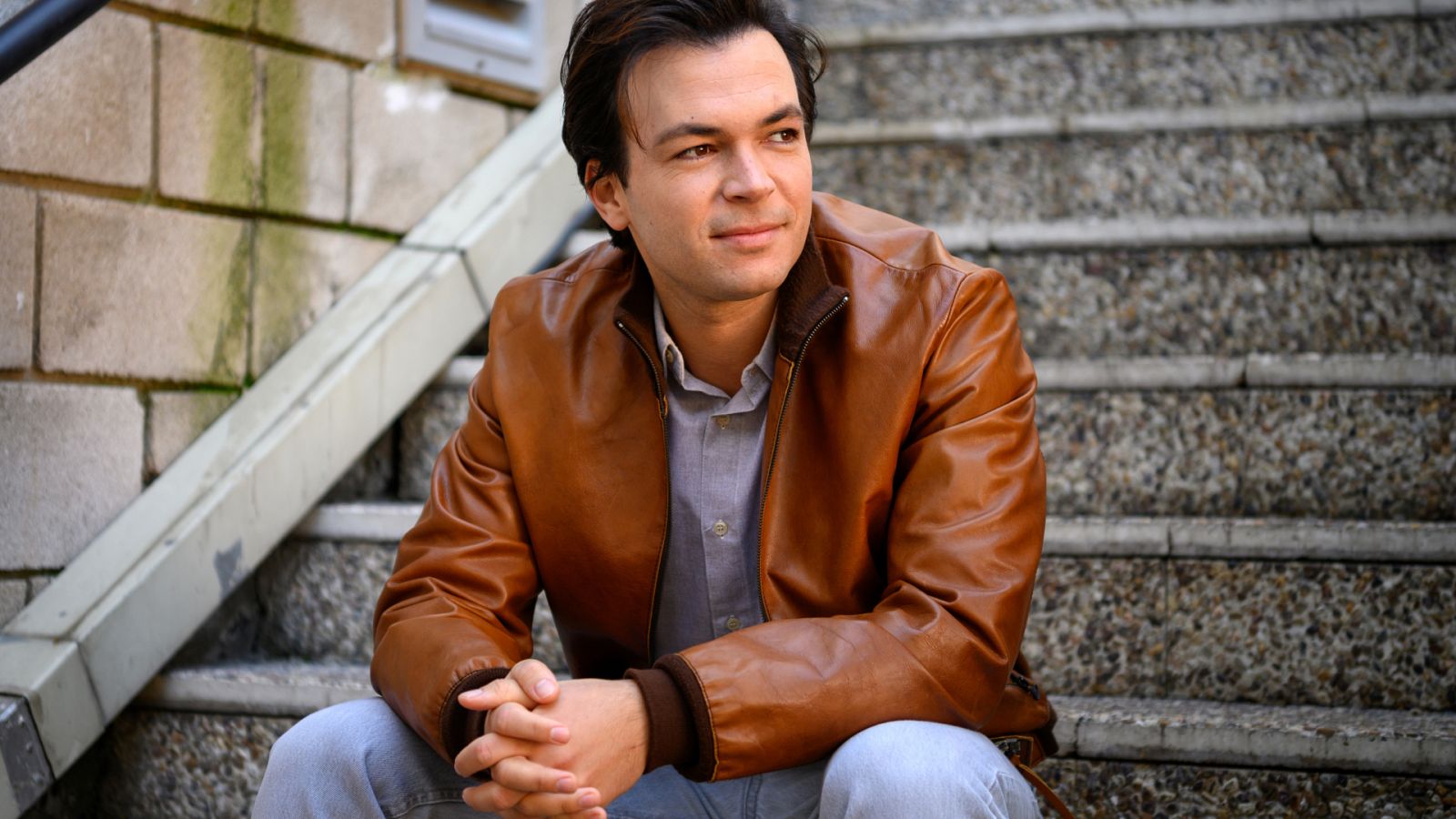 Carlos Serrano-Clark es Jorge en 'Cuéntame'