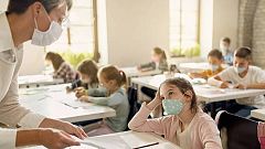 Salut vacunarà els professors en els pròxims tres mesos