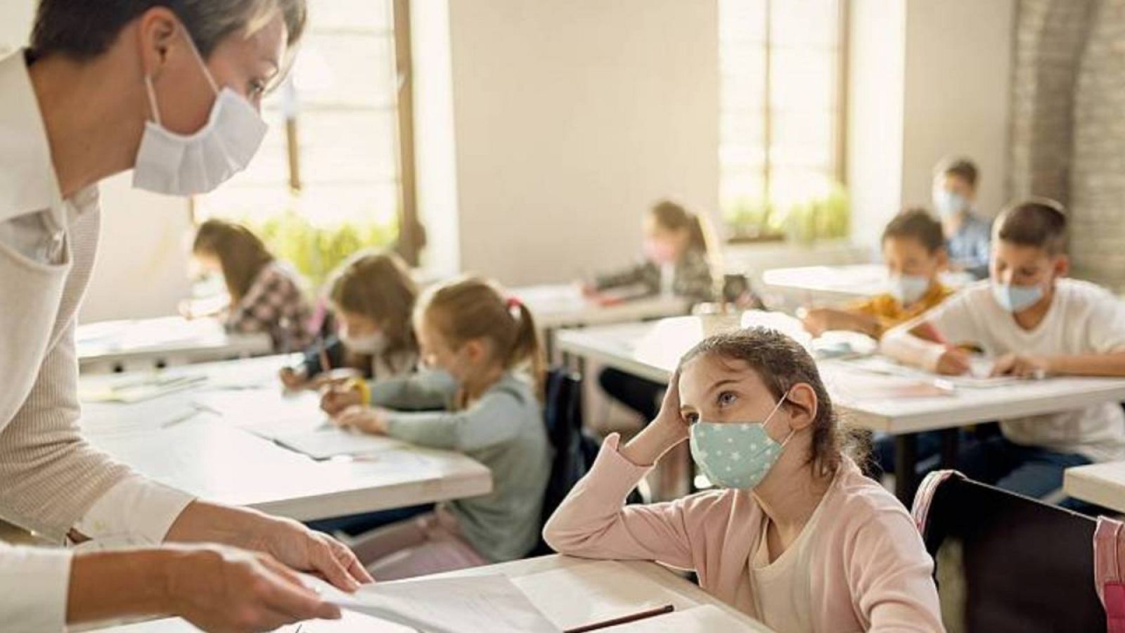 Els docents catalans seran considerats personal essencial i vacunats