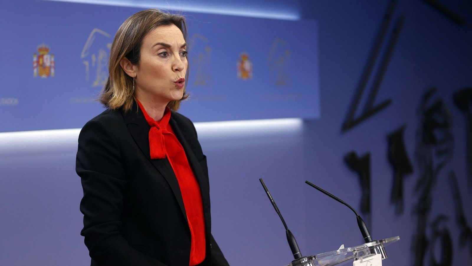 La portavoz del PP en el Congreso, Cuca Gamarra, en rueda de prensa