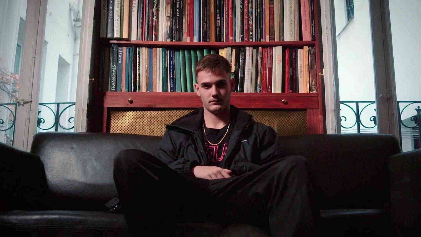 Bnet en el capítulo 2 de 'Bnet, el campeón tranquilo'