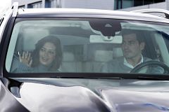 Sara Carbonero recibe el alta hospitalaria feliz