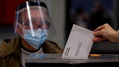 La participación en Cataluña se hunde hasta el 53,6 %, el dato más bajo de su historia