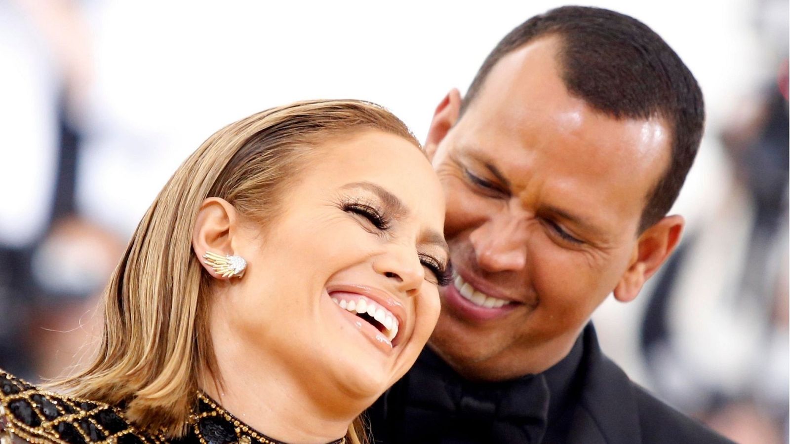 Jennifer López y Álex Rodríguez acallan rumores de crisis