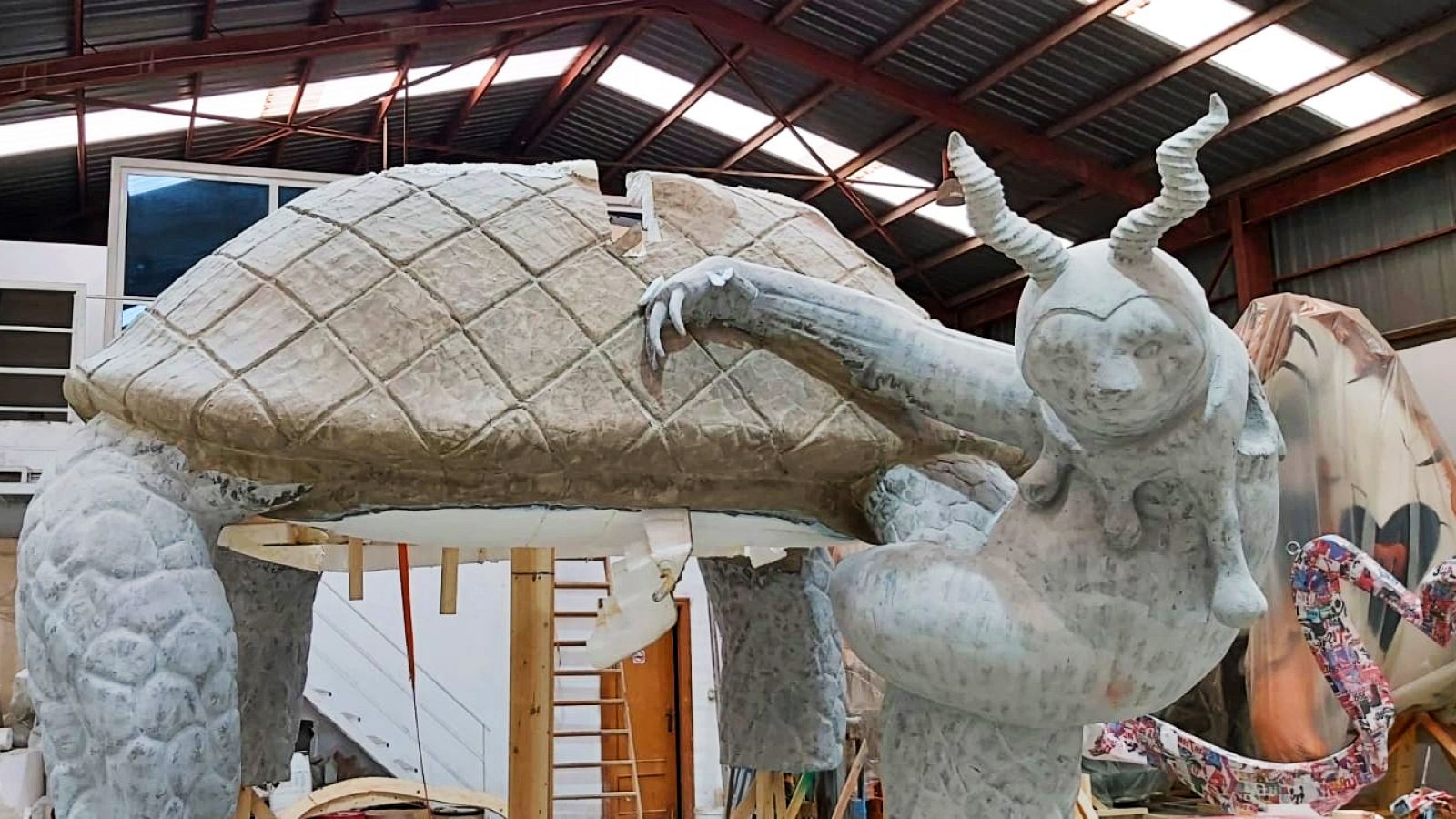 Falla del Ayuntamiento de Valencia 03