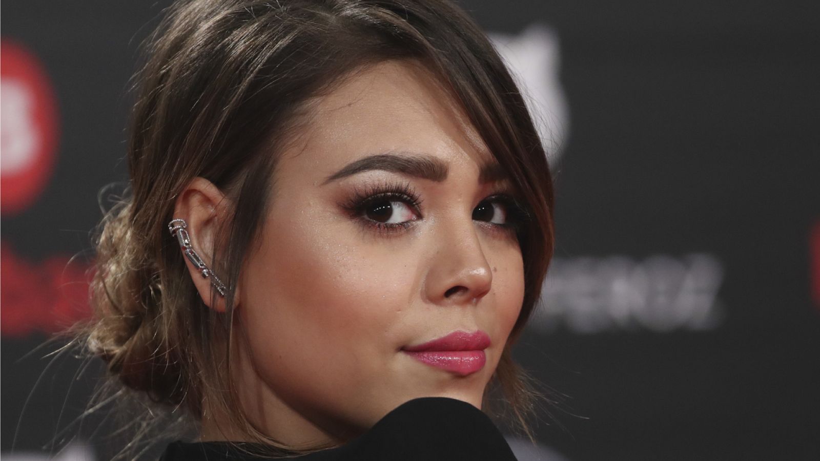 Danna Paola revela que fue drogada por dos hombres que intentaron abusar de ella