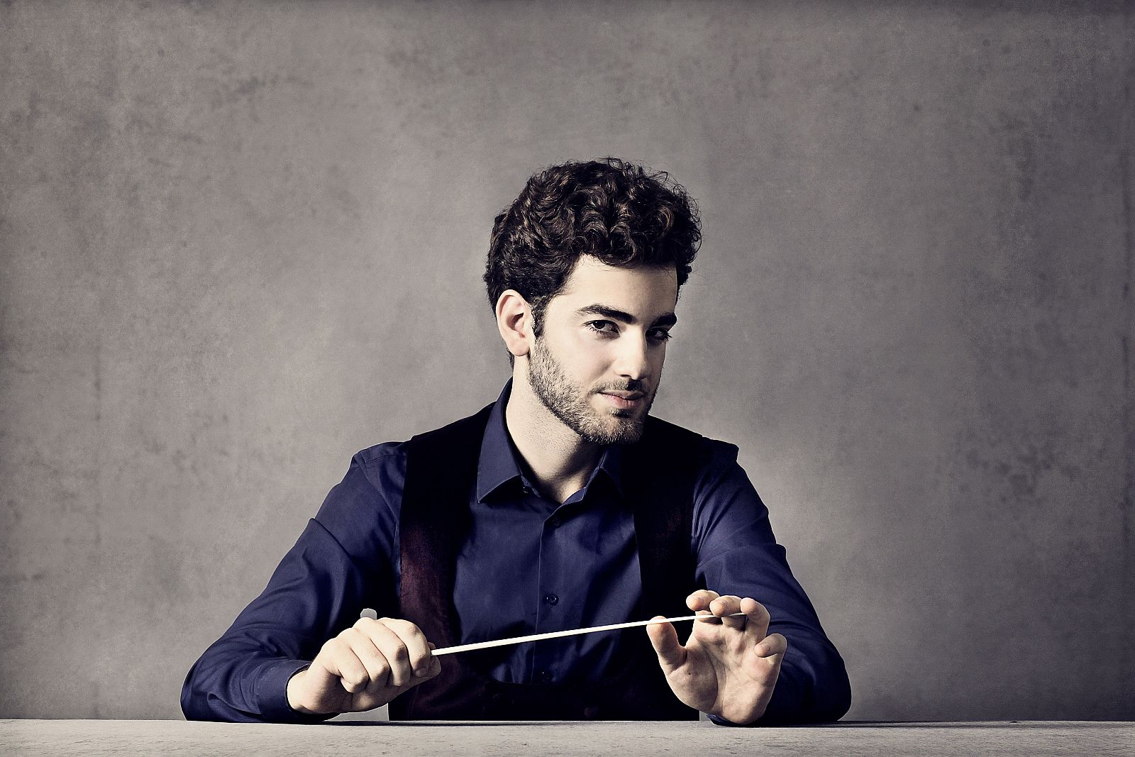 Emmanuel Tjeknavorian