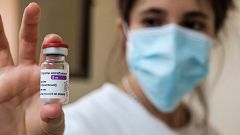 Los menores de 55 años que hayan pasado la COVID-19 solo recibirán una dosis seis meses después de la infección