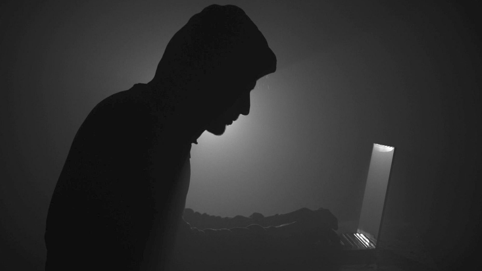 Presenta la cara más cruda de los agresores virtuales y la desprotección y vulnerabilidad de las víctimas