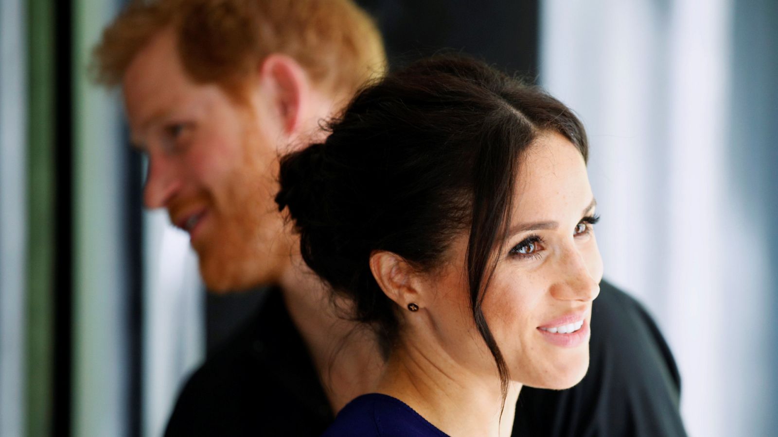 Oleada de críticas y mensajes de apoyo para Meghan Markle y el príncipe Harry