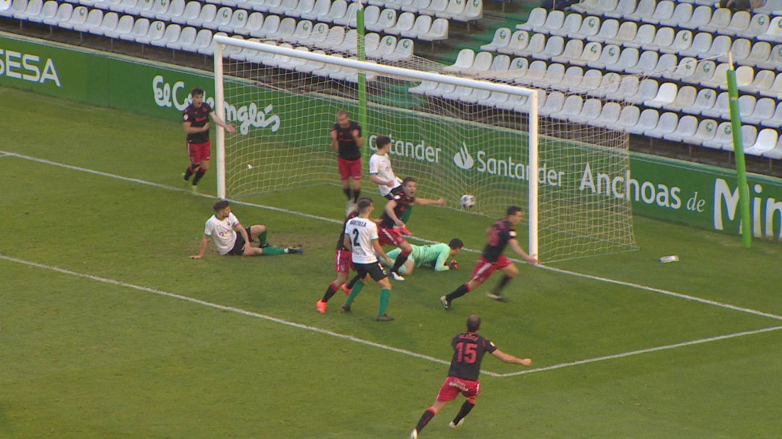 La última derrota aleja al Racing de los primeros puestos