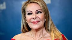 Ana Obregón se compara con Ángela Molina y se viste de Gilda. ¡Y nunca adivinarías el motivo!