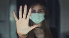 La pandemia provocó una caída del 10% de las denuncias por violencia de género en 2020