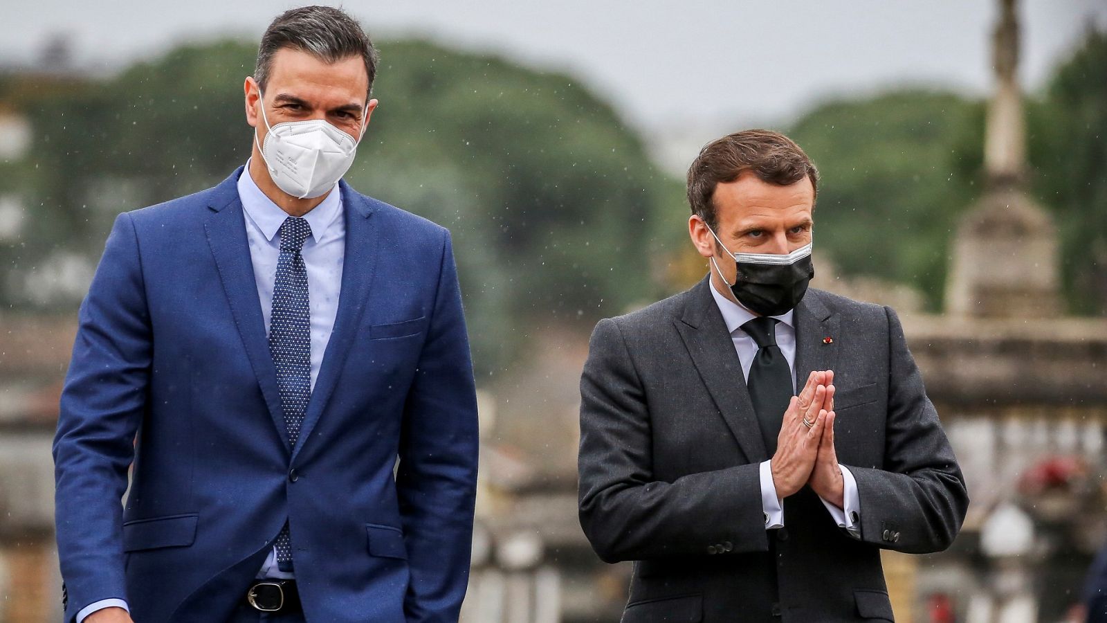 Macron y Sánchez firman el acuerdo de doble nacionalidad hispano-francesa