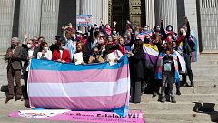 Seis partidos registran una proposición de 'ley trans' en el Congreso ante el bloqueo en el Gobierno