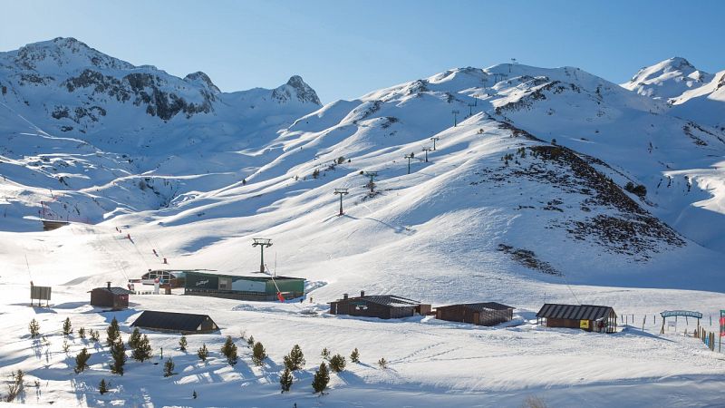 No es solo Navacerrada: las estaciones de esquí españolas, en peligro ante el avance de la crisis climática