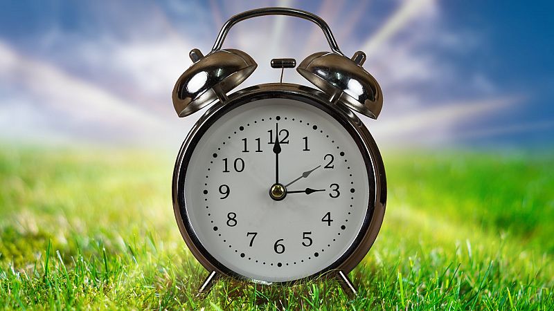 Entra en vigor el horario de verano: a las 2:00 se ha adelantado el reloj una hora para ser las 3:00