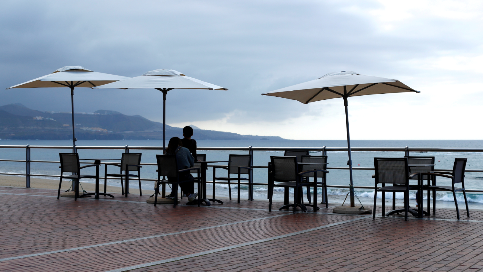 Terraza casi desierta en la isla de Gran Canaria