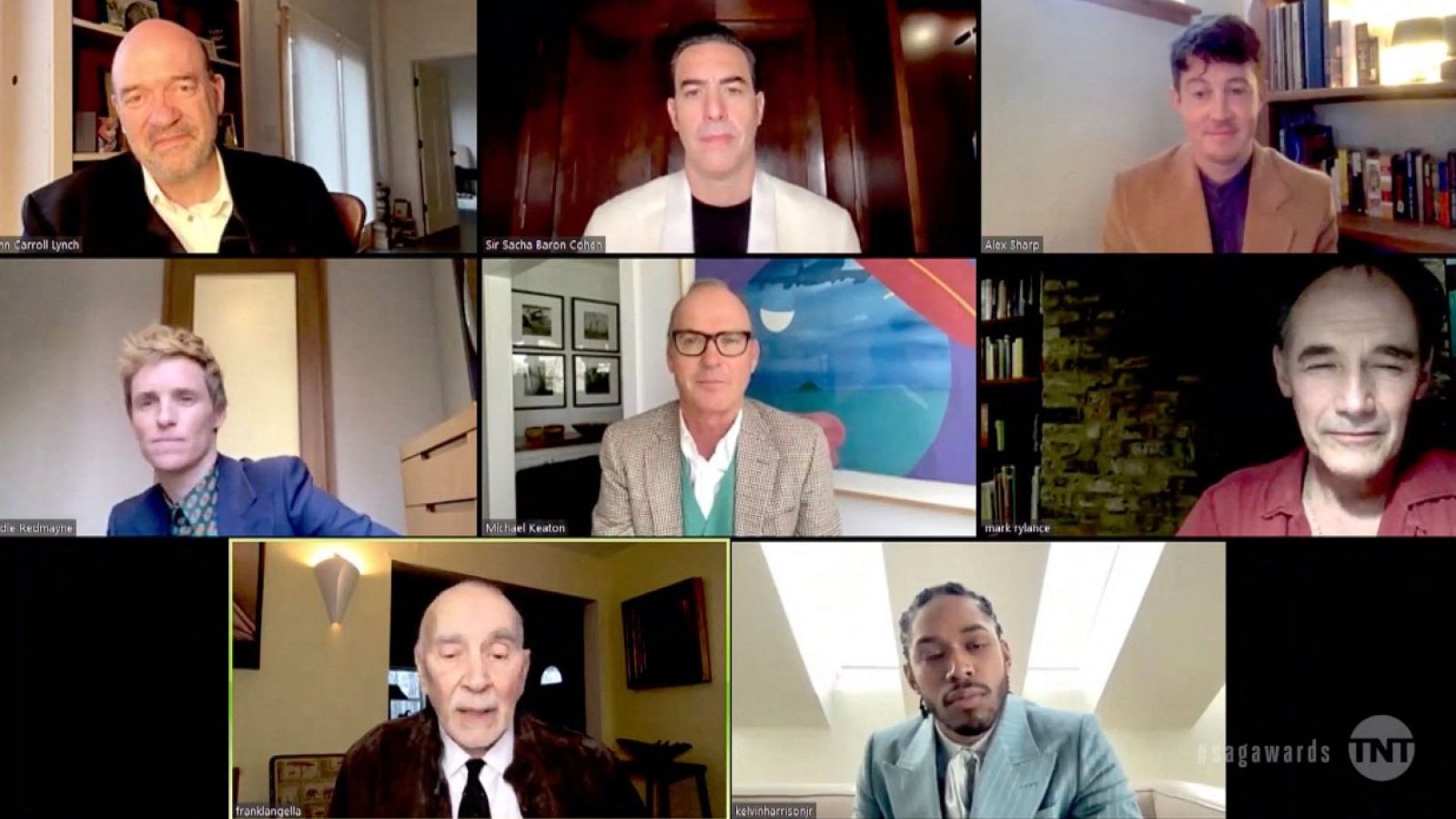 Parte del elenco de 'El juicio de los siete de Chicago' aceptando virtualmente el premio.