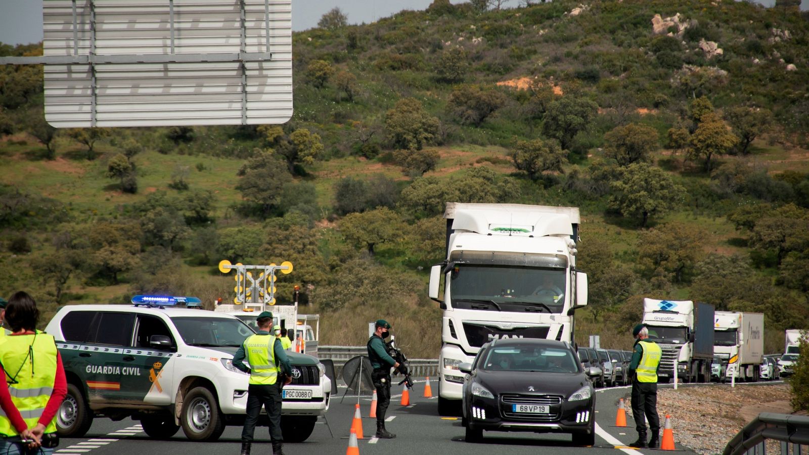 Un control de la Guardia Civil durante esta Semana Santa