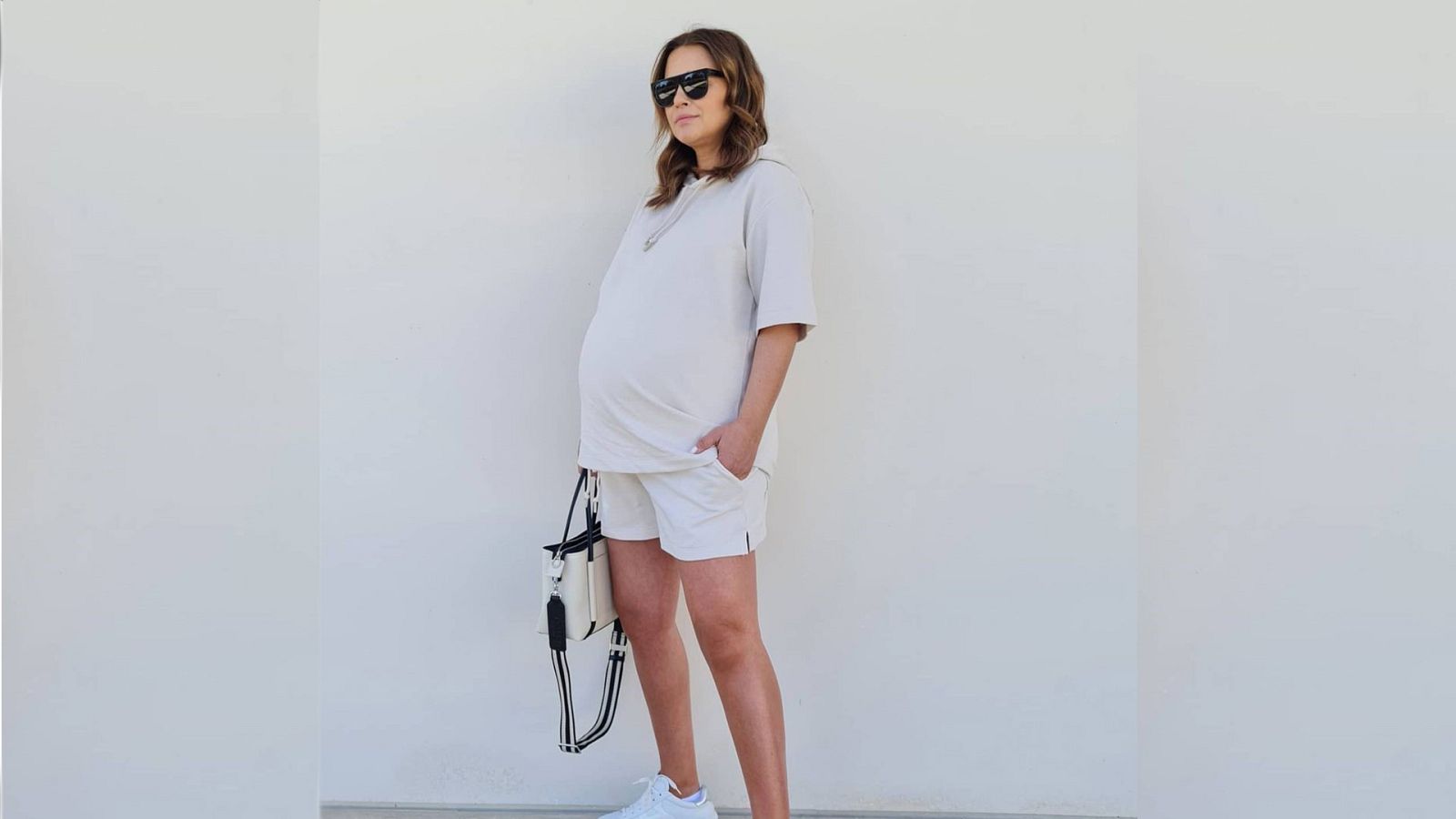 Paula Echevarría estrena la prenda estrella: el chándal del verano