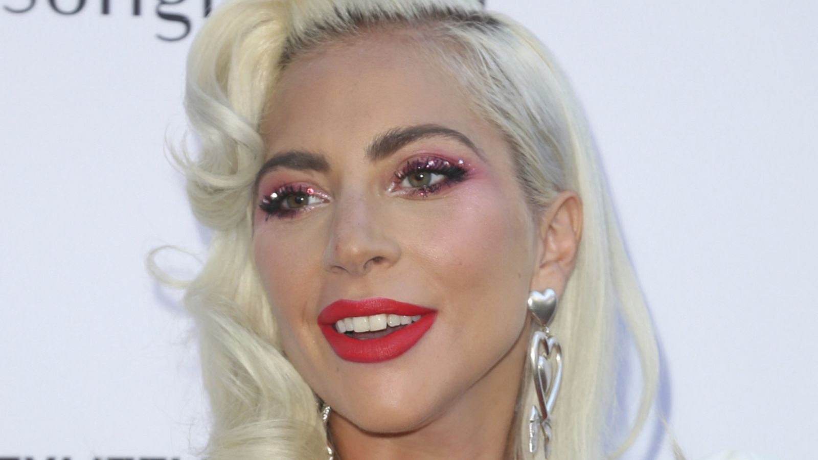 ¿Suenan campanas de boda para Lady Gaga?