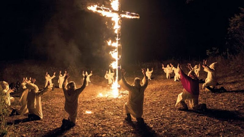 El Ku Klux Klan, la fuerza del odio que no desaparece