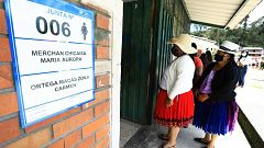 Ecuador celebra su segunda vuelta electoral en medio de la incertidumbre y con dos candidatos muy polarizados