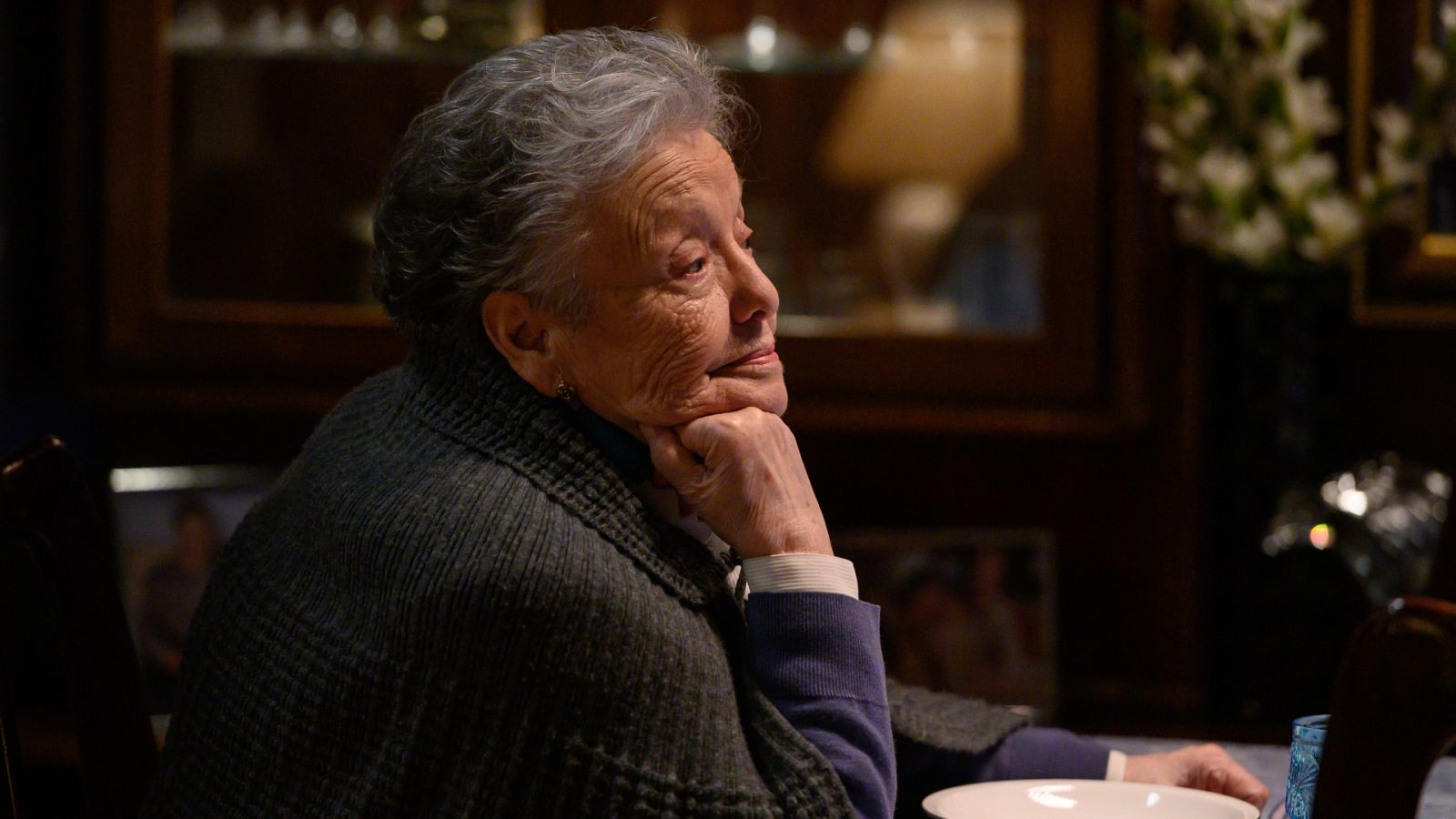 María Galiana en una de las escenas de 'Cuéntame' como Herminia