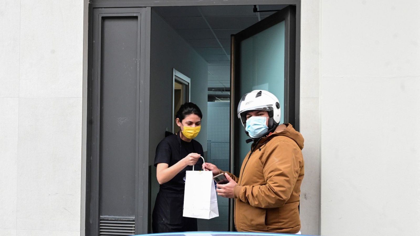 Una de las cocinas fantasma, dedicadas únicamente al reparto a domicilio, en Madrid