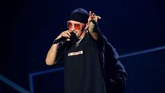 Bad Bunny arrasa y J Balvin se va de vacío en los Latin American Music Awards