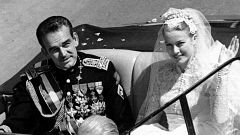 Grace Kelly y Rainiero de Mónaco tuvieron una boda de ensueño que olía a nardo, rosa, violeta e iris