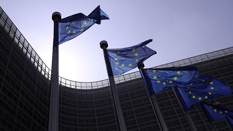 Políticos de toda Europa reaccionan en contra de la creación de la Superliga de fútbol