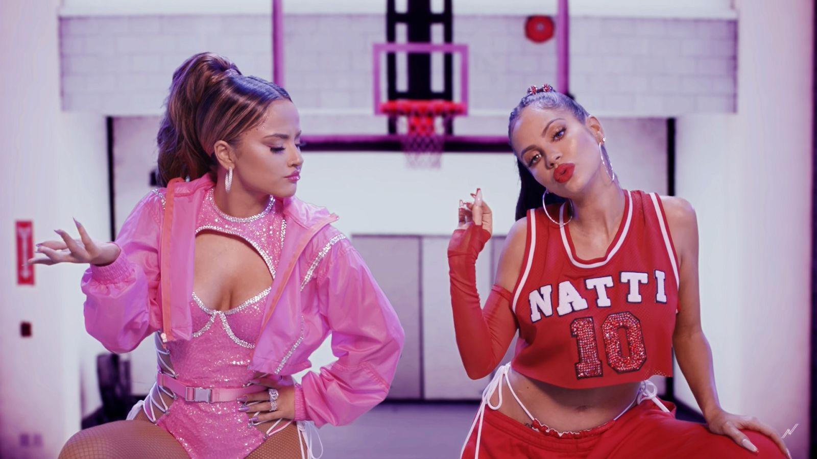 Becky G y Natti Natasha se reencuentran en "Ram Pam Pam"