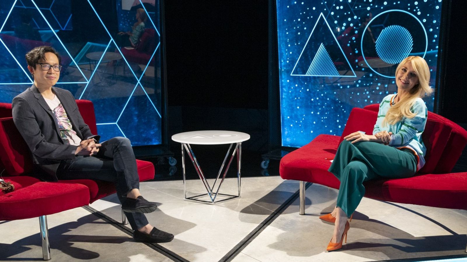 Atención Obras - Aaron Lee