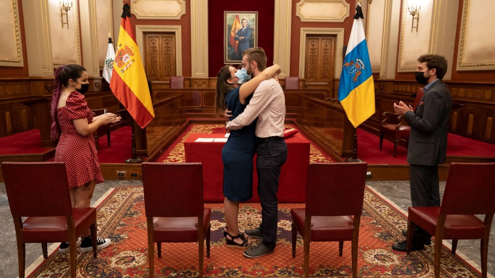 Las mascarillas y el aforo limitado marcan las bodas en pandemia