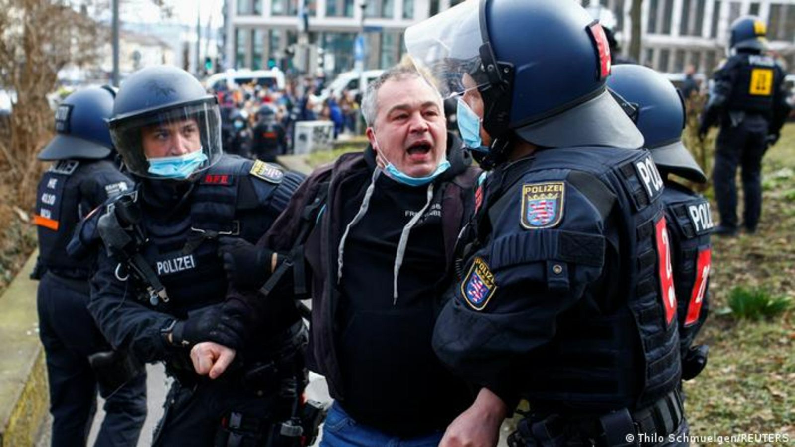 Manifestación negacionista en Berlín