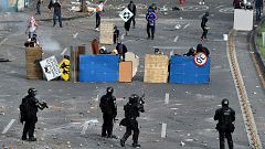 El presidente de Colombia renuncia a la reforma tributaria tras las graves protestas que dejan al menos 19 muertos