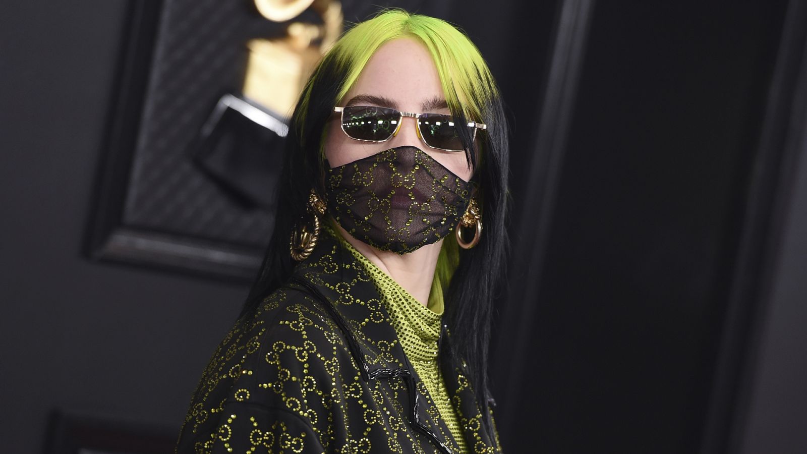 Billie Eilish: "Siempre pueden aprovecharse de ti, da igual quien seas"