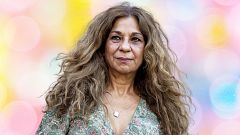 Lolita celebra su 63 cumpleaños rodeada del "amor más puro"