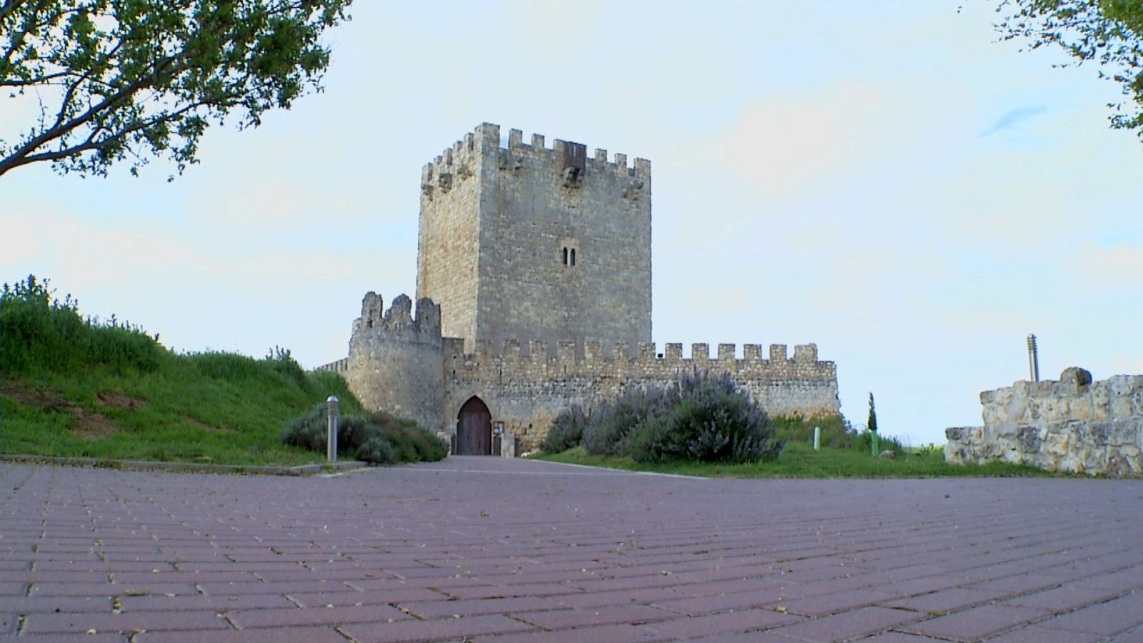 ctv-umg-entrada-del-castillo