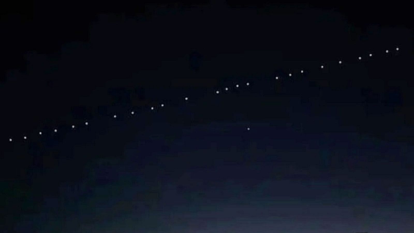 Tecnología | Los satélites Starlink de Elon Musk vuelven a cruzar el cielo