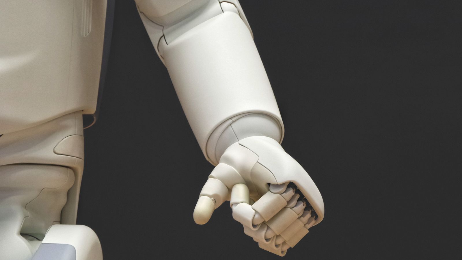 Así es la ley que podría evitar que la IA manipule nuestra mente