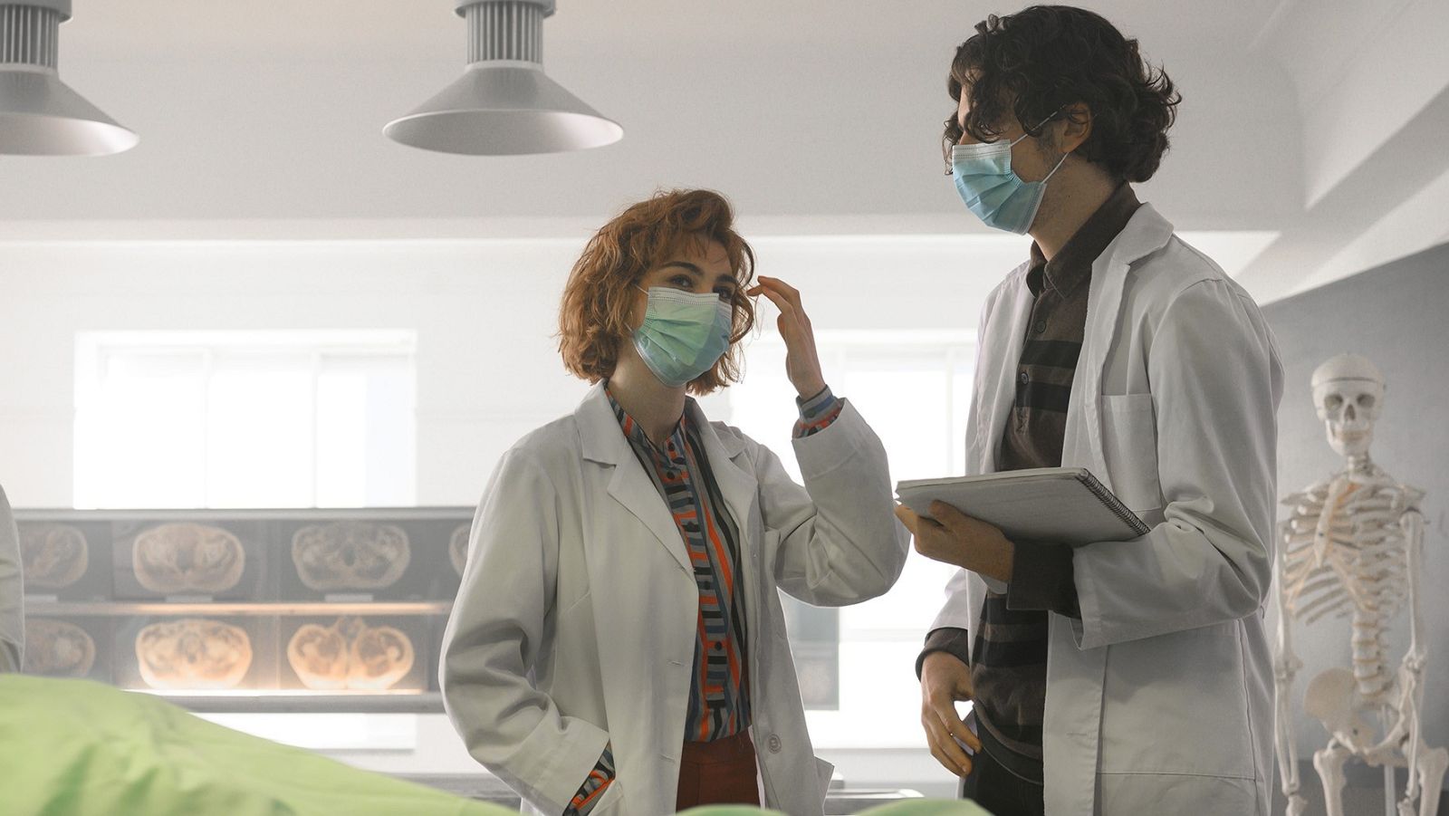 Cuéntame - María hace una autopsia