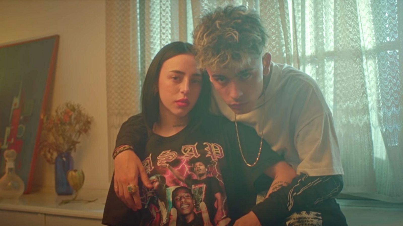 Trueno y Nicki Nicole en "Mamichula"