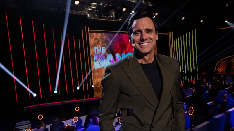 Así es Ion Aramendi: el test más personal del presentador de 'The Dancer' y 'El Cazador'