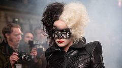 Emma Stone: una Cruella irresistible